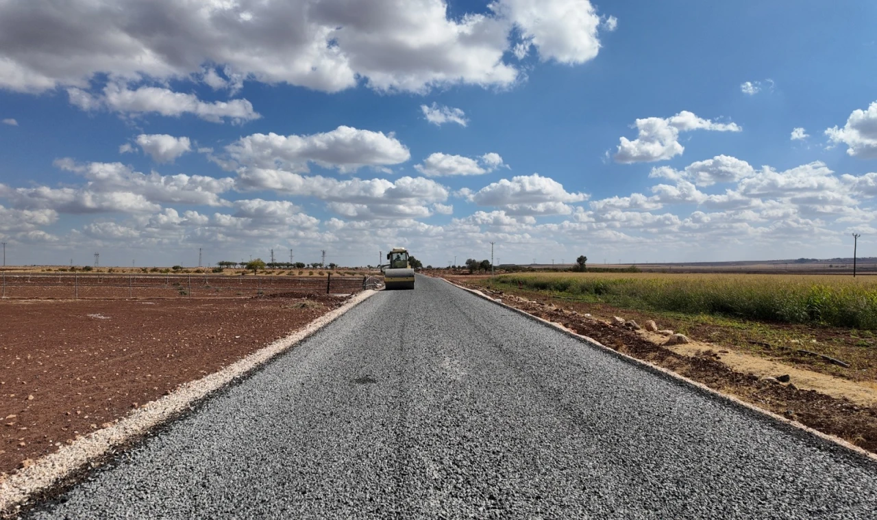 Hilvan’da 5 Kilometrelik Yol Yenilendi: Kırsal Ulaşımda Konfor Artıyor