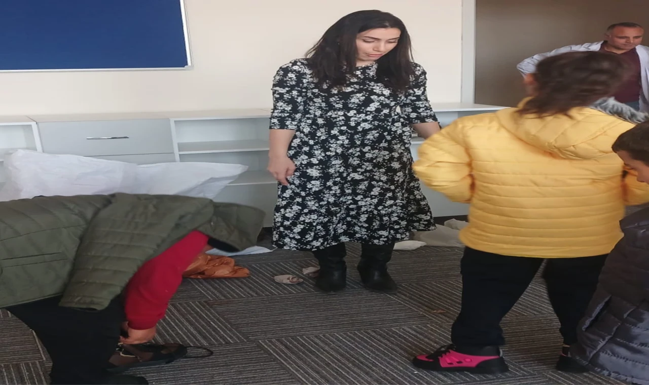 Küçük Ayaklara Büyük Dokunuş: Hayata Dair Grubu’ndan Siverek’e Yardım Eli