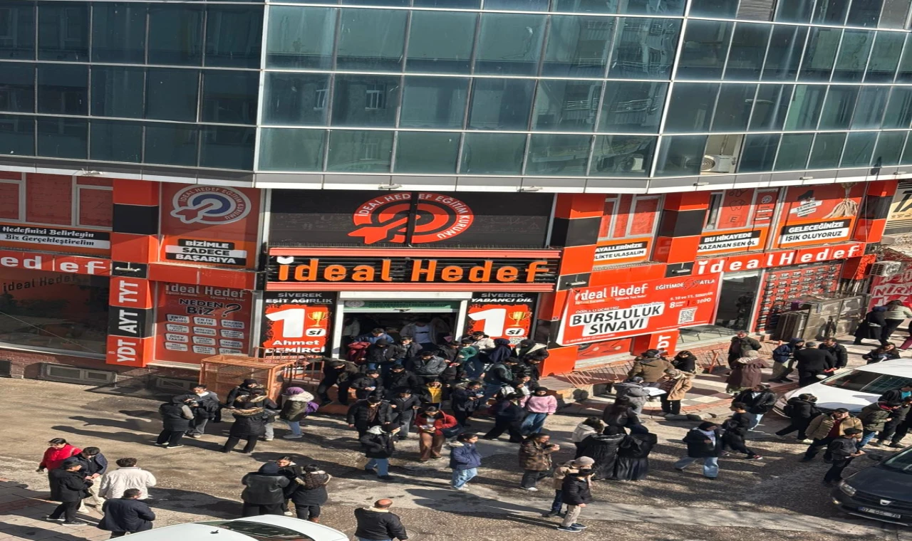 İdeal Hedef Kurs Merkezi Başarıyı Bursla Taçlandırdı