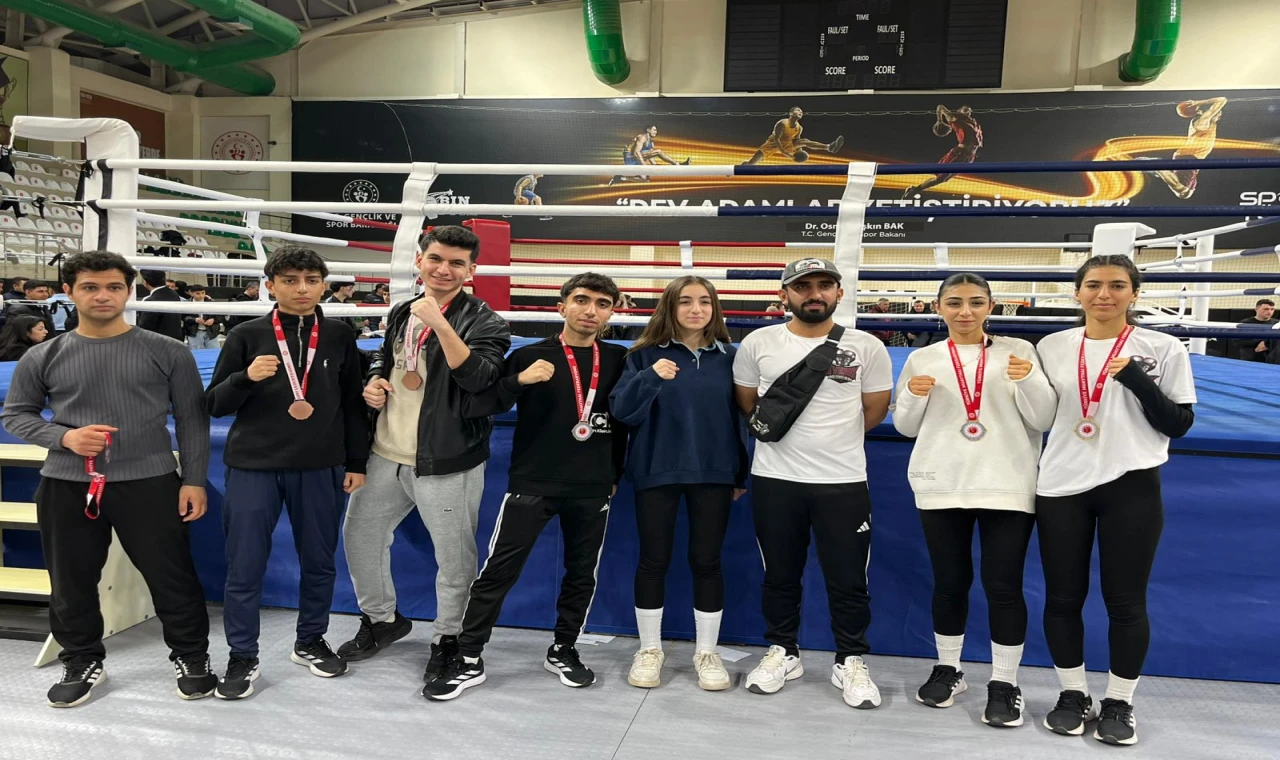 Siverekli Sporculardan Muay Thai Bölge Şampiyonasında Gurur Veren Başarı