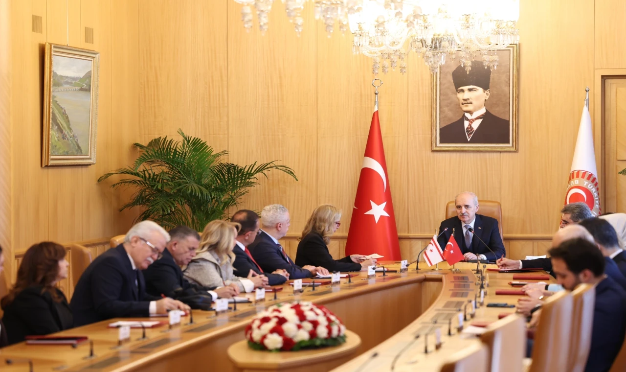 Numan Kurtulmuş, KKTC-Türkiye Parlamentolar Arası Dostluk Grubu’nu kabul etti