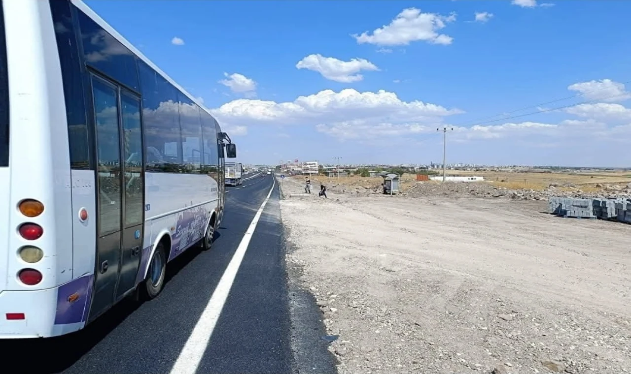 İlçe Ulaşımında Durak Cebi Krizi: Talep Var Çözüm Yok