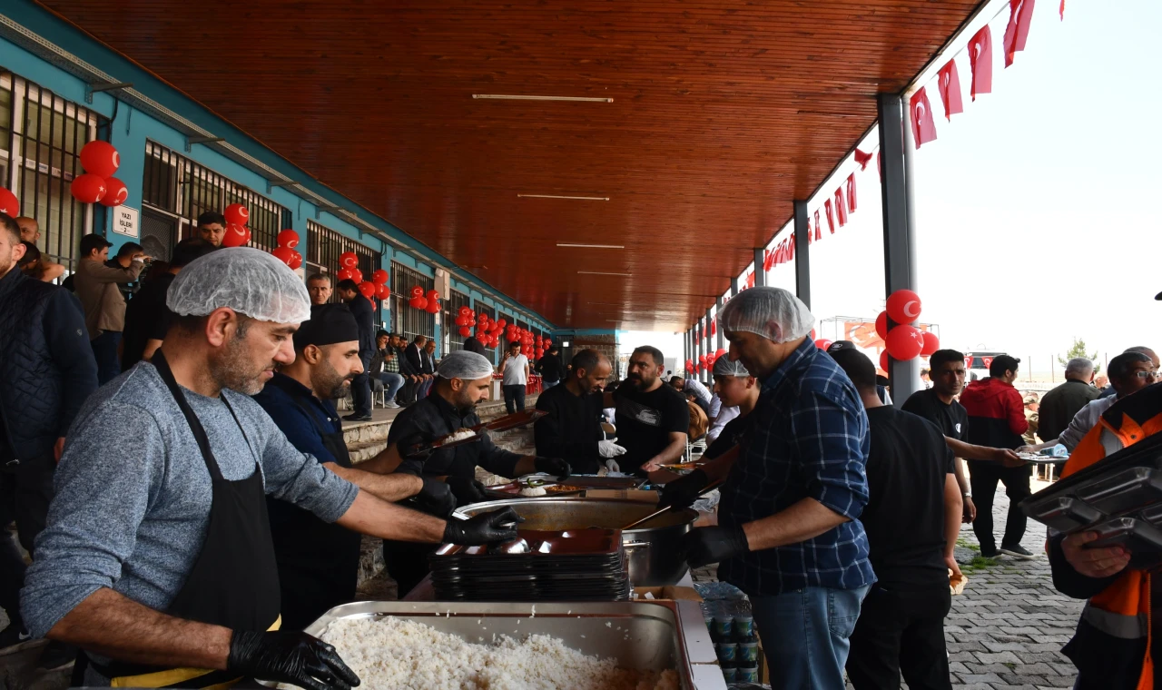 Siverek Belediyesi Temizlik İşleri Müdürlüğü’nde 1 Mayıs Programı Düzenlendi