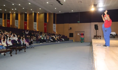 Fantasia Sirki Siverek’te Renkli Bir Gün Yaşattı
