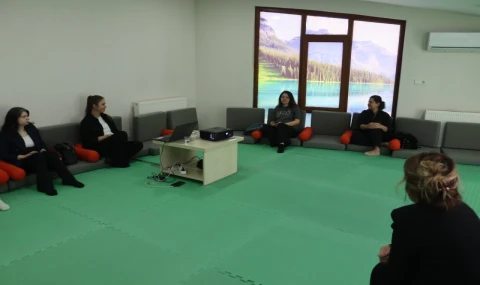 İZGİM'den Anne adaylarına Destek