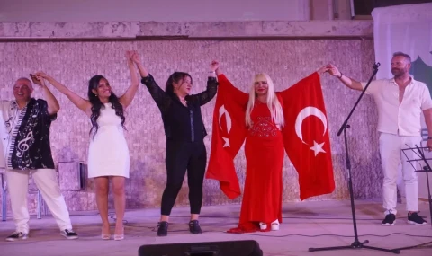Sokak Hayvanları İçin Konser Verdiler