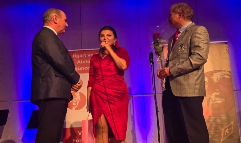 Stuttgart’ta Cumhuriyet’in 102. Yılı coşkuyla kutlandı