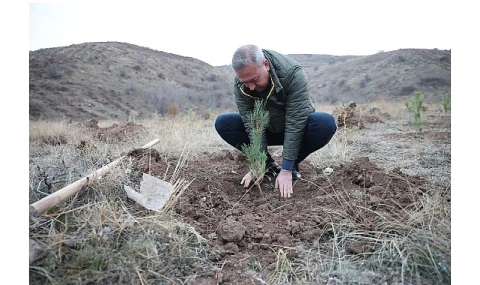 58 Bin Fidan Muhsin Yazıcıoğlu Vefa Ormanı’nda Toprakla Buluştu