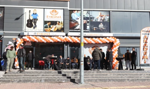Siverek’te Evrensel Müzik Akademisi Açıldı