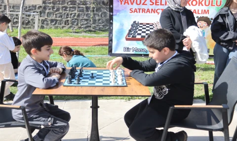 Siverek’te Ofis Park’ta Satranç Etkinliği Yoğun İlgi Gördü