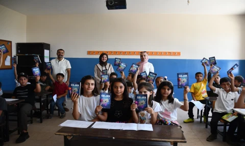 Siverek Belediyesi’nden Kırsal Mahallelerdeki Öğrencilere Karne Hediyesi